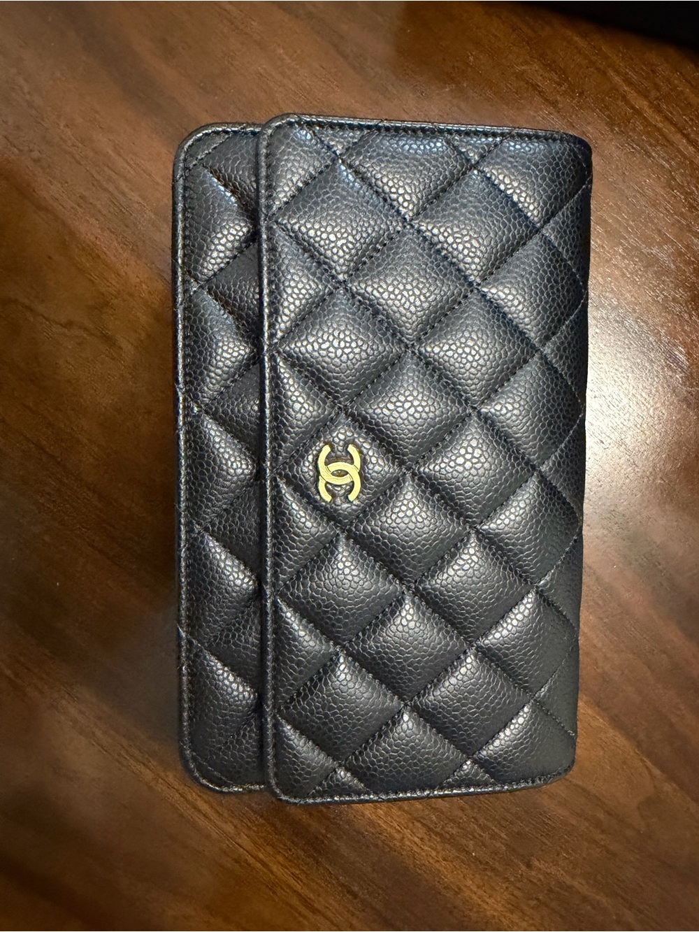 Chanel Classic Wallet on Chain - Picture 2 of 9